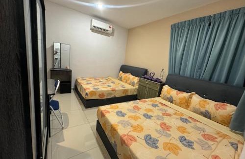 Taman Jubilee Wohnung | Premium Manhattan Ipoh 怡保民宿, 4bedroom 12pax, water park