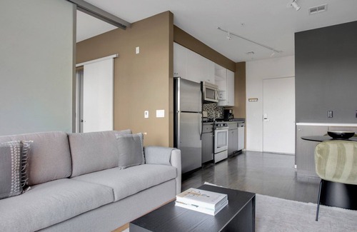 Assembly Square Wohnung | Premium Somerville 1BR w/ W/D, nr Assembly T, by Blueground