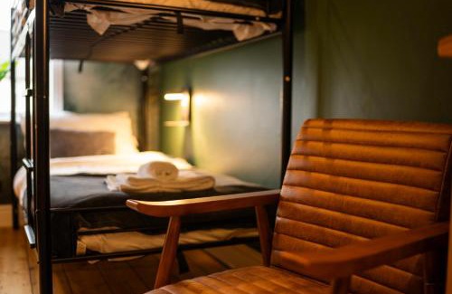 Grangetown Haus | Premium Townhouse - 7 bedrooms - up to 18 Guests