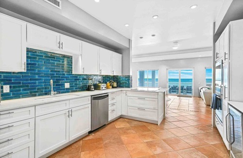 Bodden Town Haus | Present Moment: Family Beach House w/Pool, Spa, Free Kayak + Kid’s Suite w/Xbox One