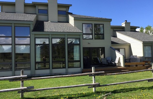 Moose Wilson Road Haus | Unbezahlbare Teton Views. In den Espen und Minuten vom Weltklasse-Skifahren entfernt!