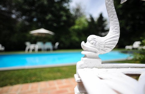 Village of East Hampton Haus | Erstklassige Lage in East Hampton Village. Beheizter Pool. Gehen Sie zu allen!