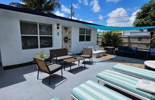 Central Oakland Park Wohnung | Prime Location Gateway with Pool & Patios, Near Beaches, Groceries and Restaurants