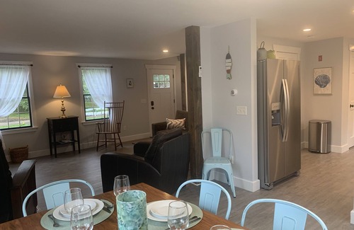 Eastham Haus | Pristine home w/heated salt water pool - 5 NIGHT MIN- MIDWEEK & WEEKLY DISCOUNT