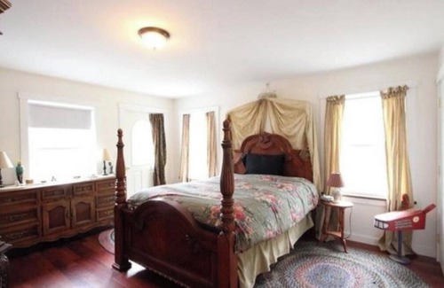 Belfast Haus | Pristine Lakehouse on Swanlake