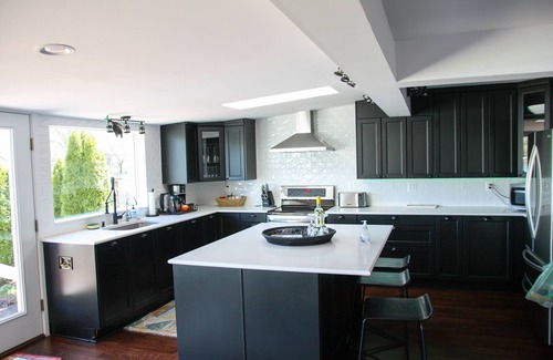 Deale Beach Haus | Pristine Waterfront Home with Expansive Views.