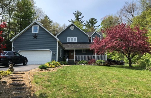 Greenfield Center Haus | Privacy yet close to downtown Saratoga
