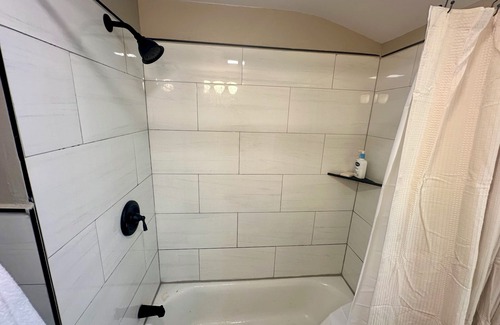 Jefferson Park Wohnung | Private 1 bed/1bath w in-unit laundry in Jefferson Park!