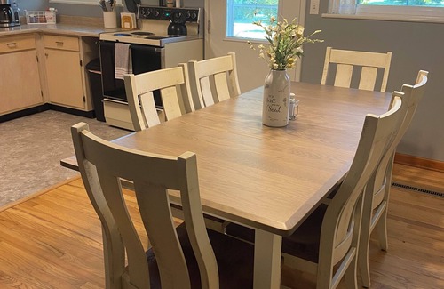 Cedarville Haus | Private 3 Bedroom Ranch: Walk to Cedarville University