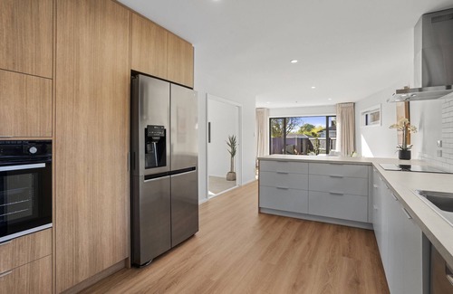 Christchurch Haus | Private, Family Friendly Home, CHC Airport 6 mins, Free Parking