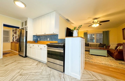 Mount Berry Haus | Private 4BR Oasis in the City, near Tennis Center