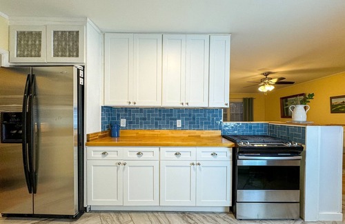 Mount Berry Haus | Private 4BR Oasis in the City, near Tennis Center