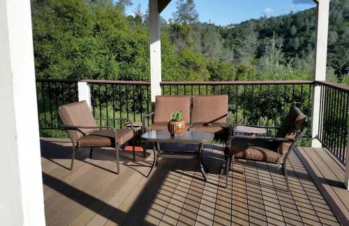 Penn Valley Kabine | Private Accommodation for a Couples' Getaway in Penn Valley, California