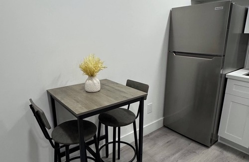 Port Saint Lucie Wohnung | Private apt, king bed, laundry inside