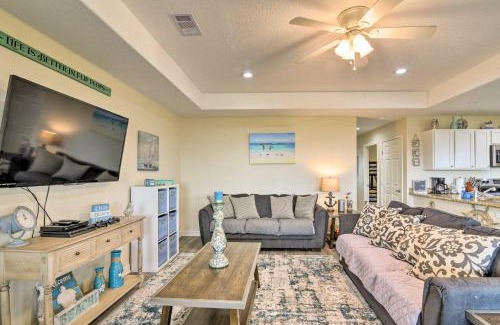 San Luis Haus | Private Beach Access Coastal Freeport Home!
