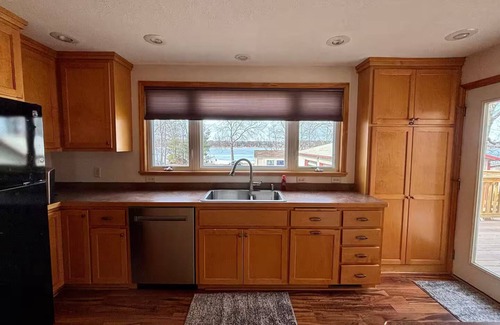 Baxter Haus | Private Beach and Sunsets on White Sand Lake