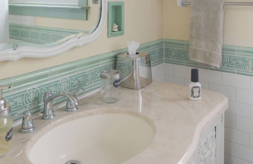 Tracys Landing Haus | Private Beach House in Tracy's Landing Maryland