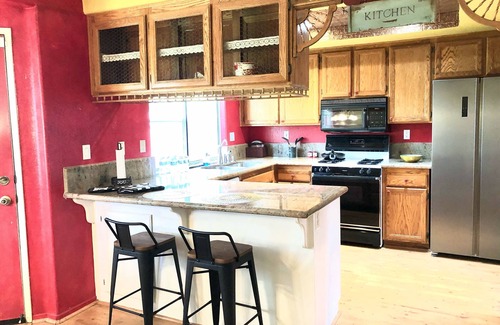 Hemet Haus | Country Holiday House