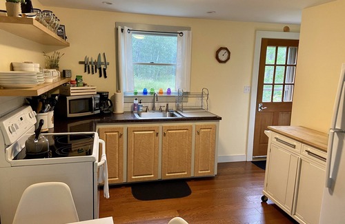 West Tisbury Haus | Private cottage nestled in center of the Vineyard