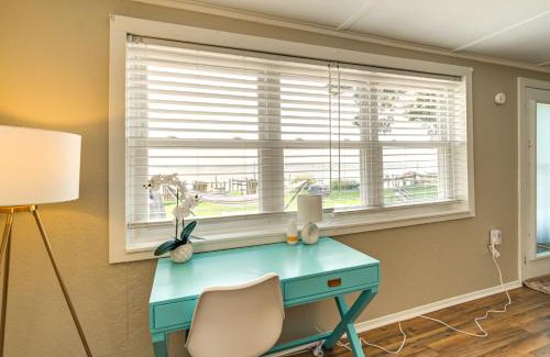 Hague Haus | Private Dock and Yard Hague Hideaway on the Potomac