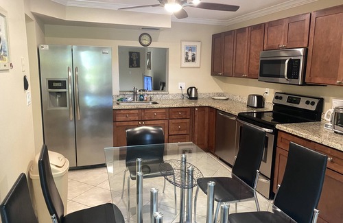 Deerfield Beach Eigentumswohnung | Voll möbliert 3 Schlafzimmer, 2 Bäder Condo