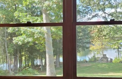 Lyman Haus | Private family retreat on Swan Pond