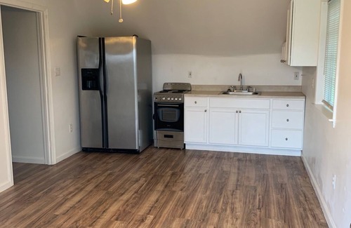 Little Woods Haus | Privates Gästehaus in der Nähe der Innenstadt