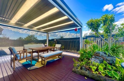 Rosedale Haus | Private Guest Suite in Albany,Rosedale Amazing Bed,Netflix,Private Garden