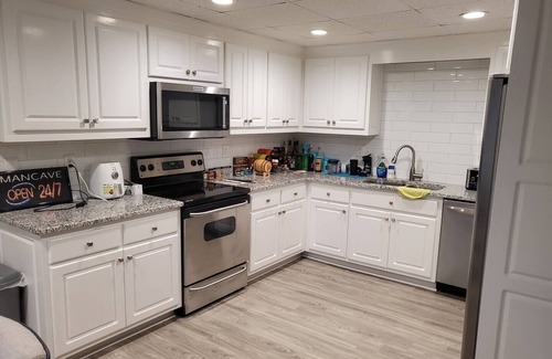 Auburn Haus | Private Guest Suite w/ amenities