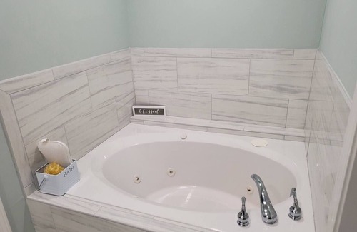 Auburn Haus | Private Guest Suite w/ amenities