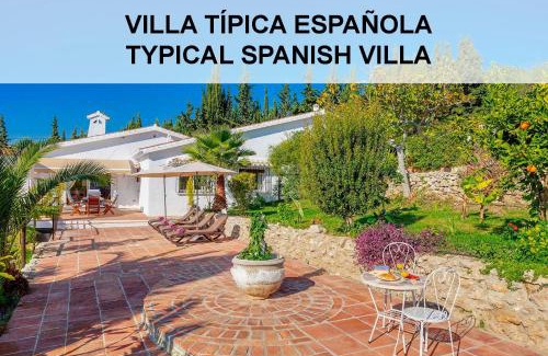 Frigiliana Villa | Private Heated Pool, Jacuzzi & 1225m2 garden in Villa Cipreses