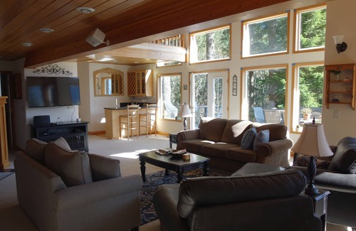 Welches Kabine | Free Early Check-In and Late Check-Out ~ Mycelium Mountain Retreat