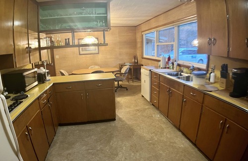 Richland Center Haus | Private Home Close to Town and Nature Preserve