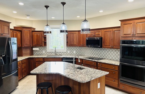 Brooklyn Haus | # Private Indoor Pool # Sleeps 27