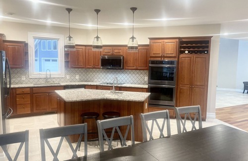 Brooklyn Haus | # Private Indoor Pool # Sleeps 27