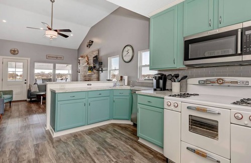 Nashport Hütte | Private lake front cottage with Boat dock