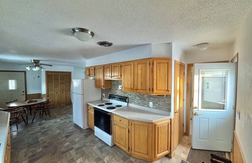 Devils Lake Haus | Private Lakeside Escape on Devils Lake