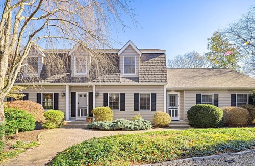 West Mystic Haus | Private Luxury Retreat <1 Mile to Downtown - Near Seaport & Aquarium - 5000sqft