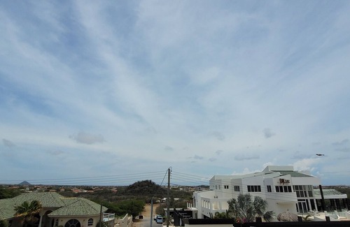 Noord Villa | Private luxury villa with sea views in Palm Beach!