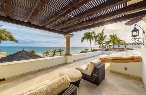 Buzzards Haus | Private ocean view 4bd villa. Pet friendly. Steps to the Pristine Beach.