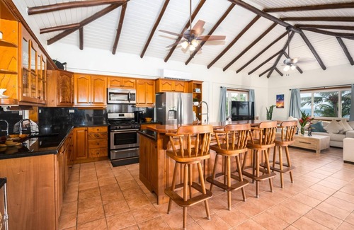 Placencia Wohnung | Private Oceanfront 4-Bed Villa w/Pool on Huge Lot