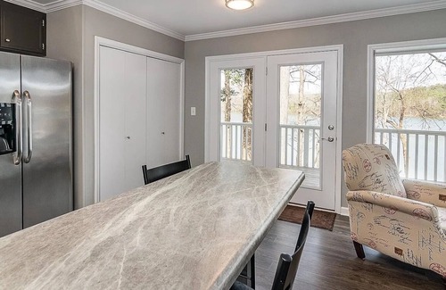 Claremont Haus | Private, pet friendly lakefront house on Lake Lookout Shoals.