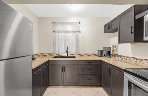 Westward Villas Subdivision Eigentumswohnung | Private, Pool, Beach, Hideaway.