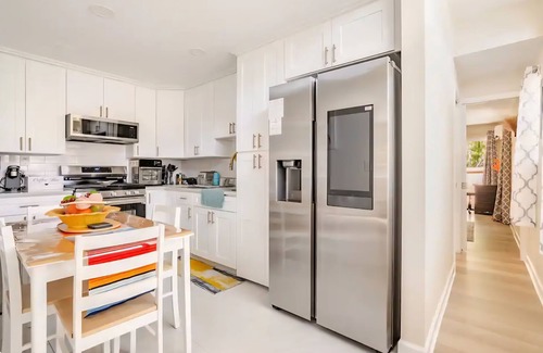 Winston Haus | The Amaris: Private Pool, Fire Pit, Near Golf