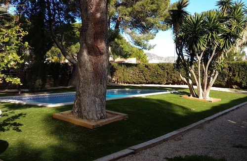 Calafat Haus | Großes Chalet mit privatem Pool, nah am Sandstrand, WLAN, Garten und Grill - Ideal für Familienurlaub
