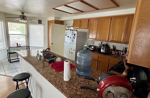 Moreno Valley Haus | Private Room in Comfortable Home for Students or Young Professionals