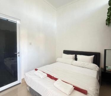 Benoa Haus | Private Room In Villa 10mins to Nusa Dua Beach Bali