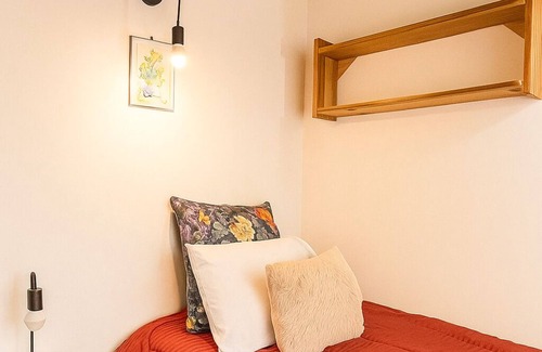 Martinez Bed & Breakfast | Private room with balcony