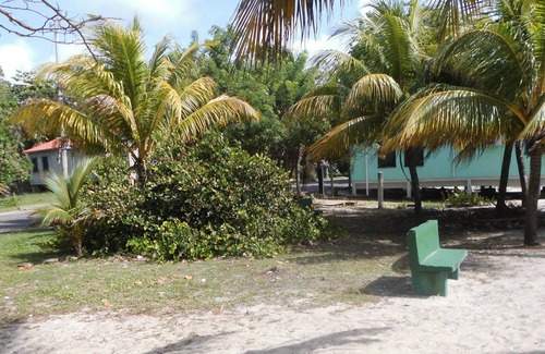 Surfside Wohnung | Private Room with your own Private Beach in Seine Bight Village