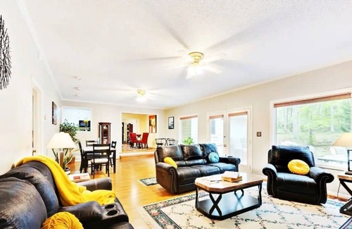 Watkinsville Haus | Private Spacious Getaway Near the Heart of Athens!